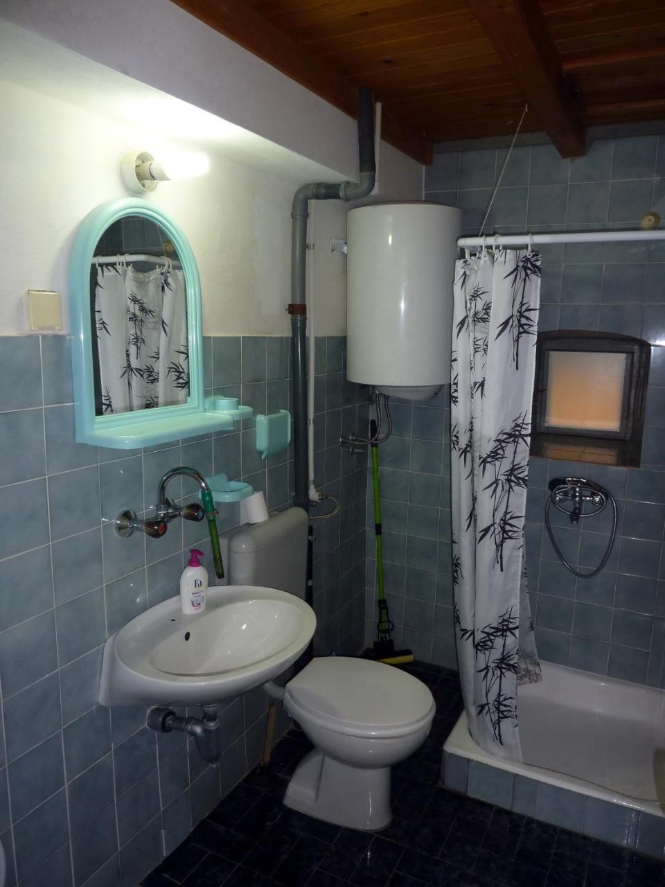 Rose - Apartmani Janovic Luštica Buitenkant foto