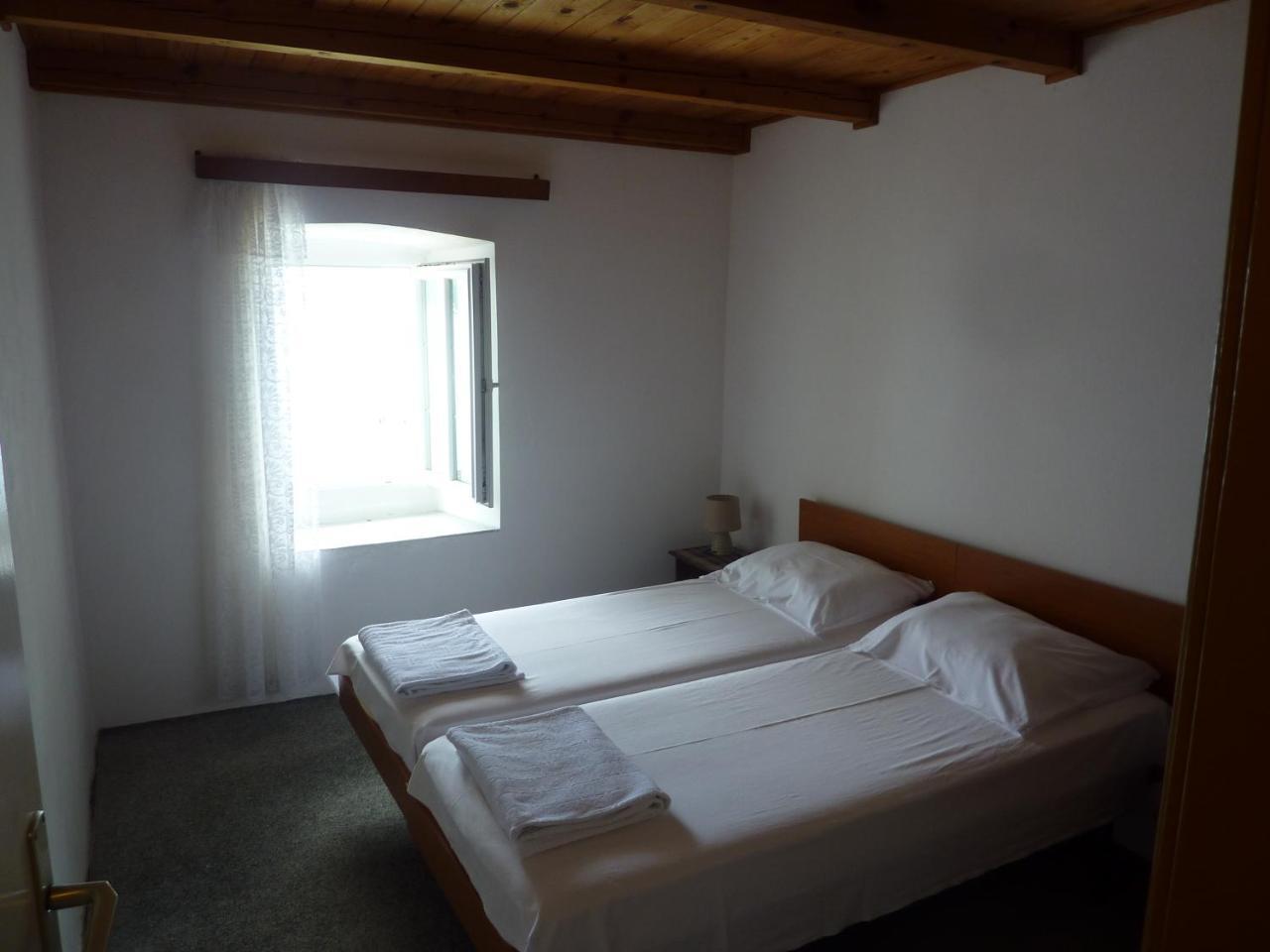 Rose - Apartmani Janovic Luštica Buitenkant foto