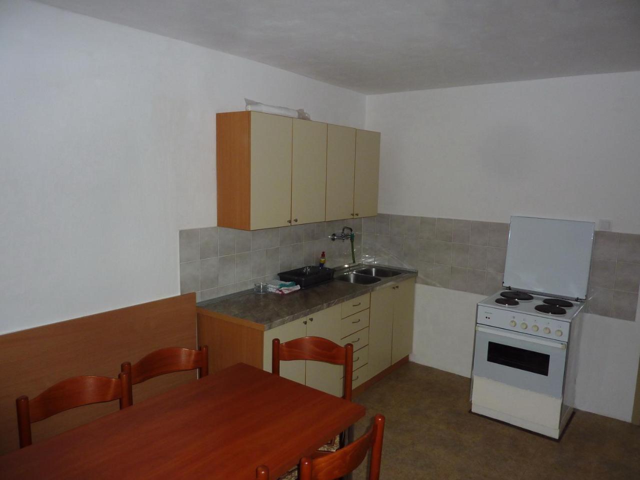 Rose - Apartmani Janovic Luštica Buitenkant foto