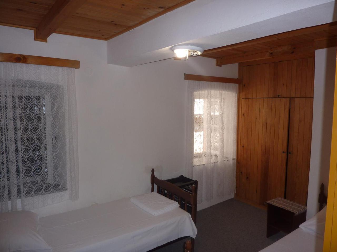 Rose - Apartmani Janovic Luštica Buitenkant foto
